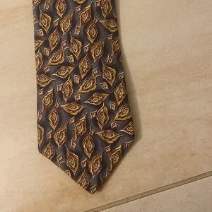 Joseph Abboud silk Brown and Gold Patterned Tie